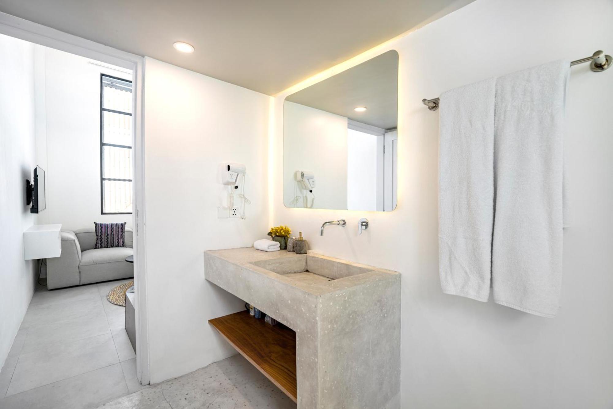 Tropicana Loft Managed By Cpm Bali Apartment Canggu (Bali)