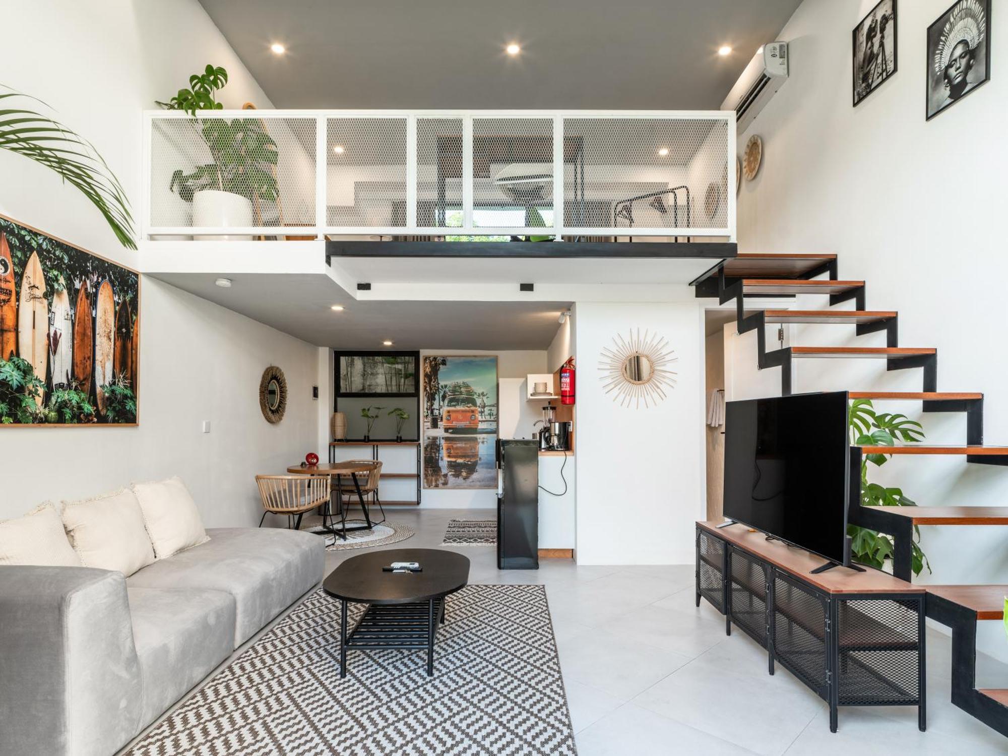 Tropicana Loft Managed By Cpm Bali Canggu (Bali)